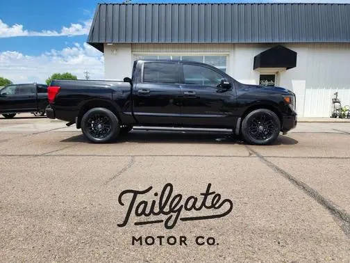 2018 Nissan Titan SV 4WD photo