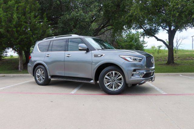 2018 Infiniti QX80 RWD photo