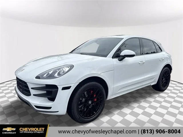 2018 Porsche Macan Turbo AWD photo