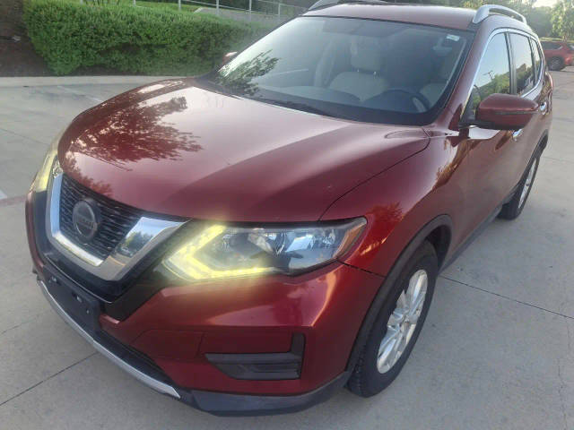 2018 Nissan Rogue SV FWD photo
