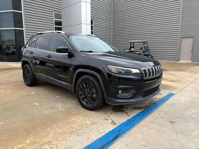 2019 Jeep Cherokee Latitude Plus FWD photo