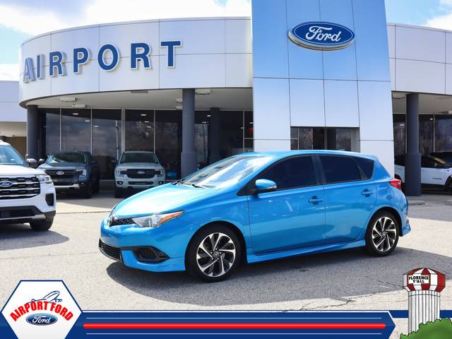 2018 Toyota Corolla iM FWD photo