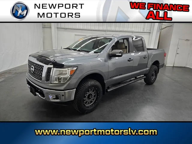 2018 Nissan Titan SV 4WD photo