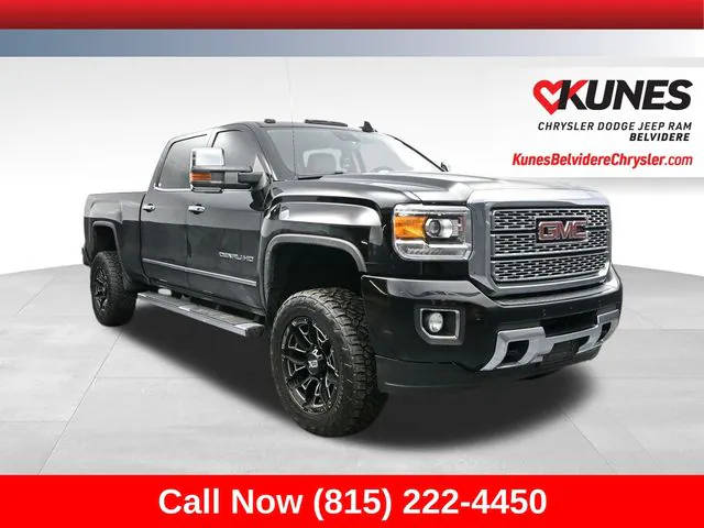 2018 GMC Sierra 2500HD Denali 4WD photo