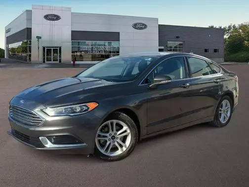 2018 Ford Fusion SE FWD photo