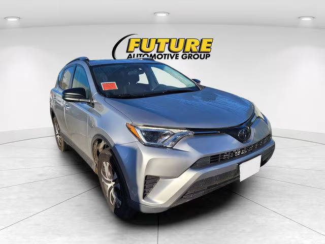 2018 Toyota RAV4 LE FWD photo