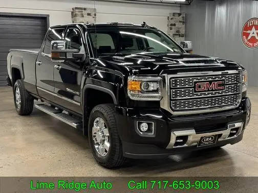 2018 GMC Sierra 3500HD Denali 4WD photo
