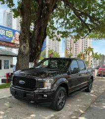 2018 Ford F-150 XLT 4WD photo