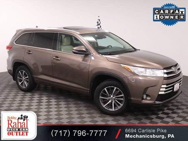 2018 Toyota Highlander XLE AWD photo