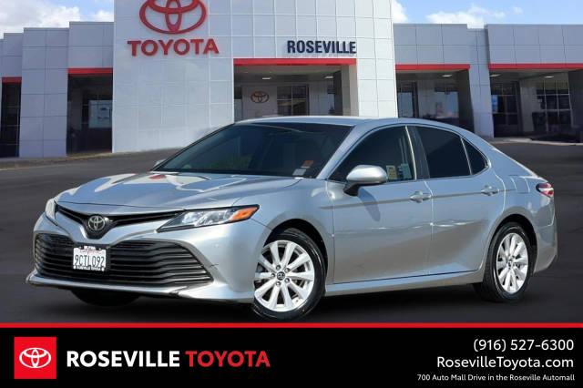 2018 Toyota Camry LE FWD photo