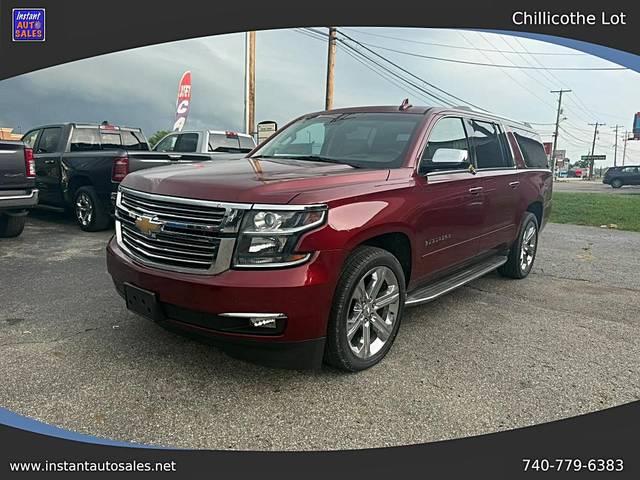 2017 Chevrolet Suburban LT 4WD photo
