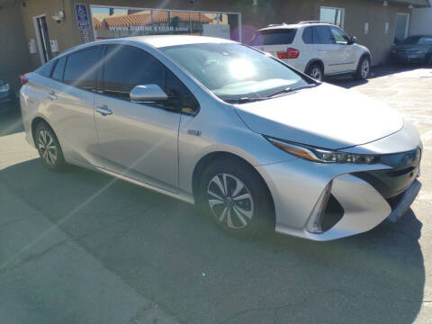 2017 Toyota Prius Prime Premium FWD photo