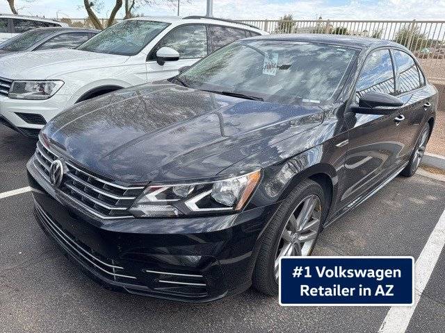 2018 Volkswagen Passat R-Line FWD photo