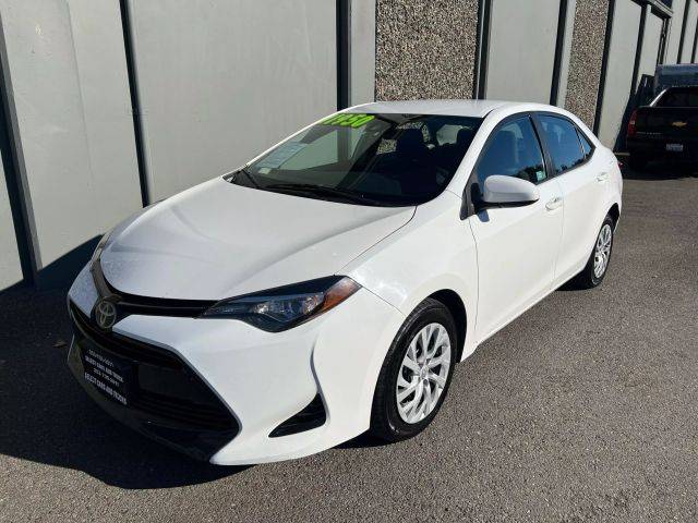 2017 Toyota Corolla LE FWD photo