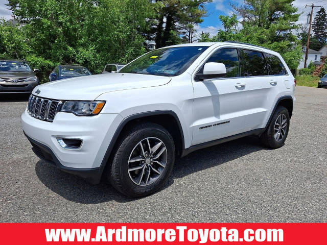 2018 Jeep Grand Cherokee Laredo E 4WD photo