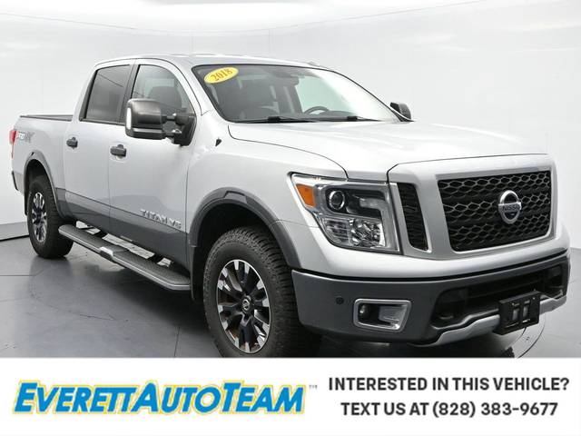 2018 Nissan Titan PRO-4X 4WD photo