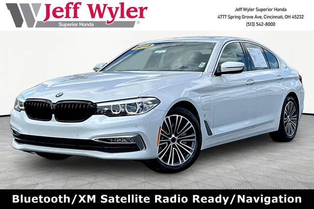 2018 BMW 5 Series 530e iPerformance RWD photo