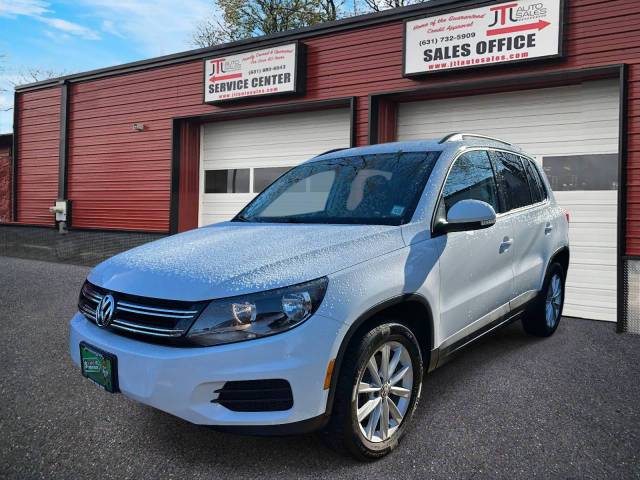 2017 Volkswagen Tiguan AWD photo