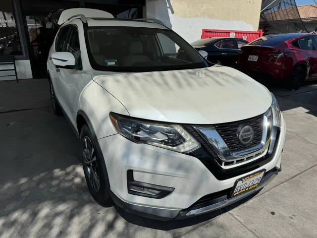 2018 Nissan Rogue SL FWD photo
