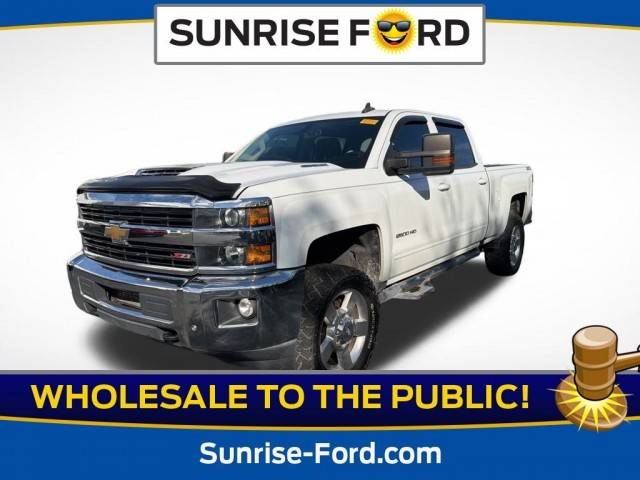 2017 Chevrolet Silverado 2500HD LT 4WD photo