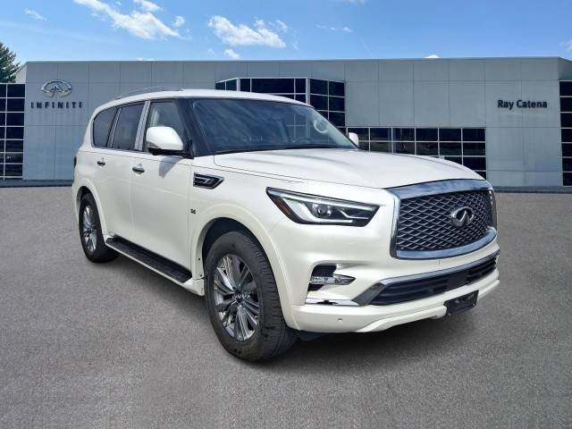 2018 Infiniti QX80 4WD photo