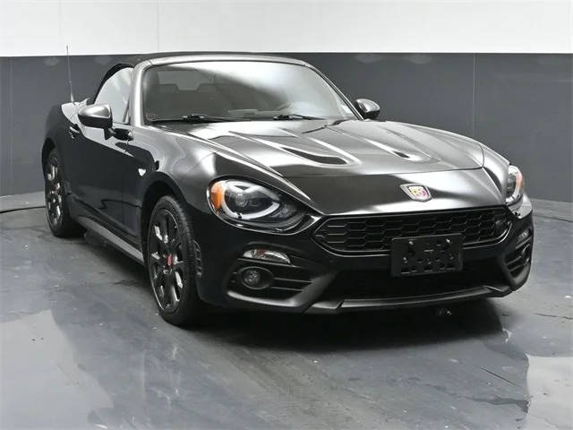 2018 FIAT 124 Spider Abarth RWD photo