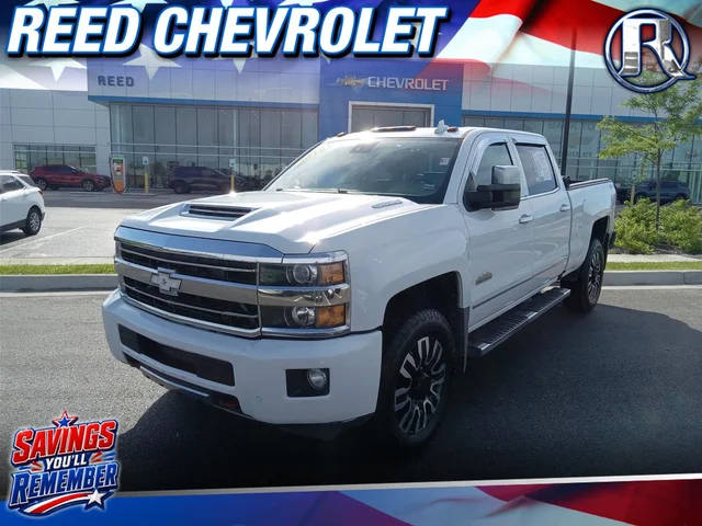 2018 Chevrolet Silverado 2500HD High Country 4WD photo