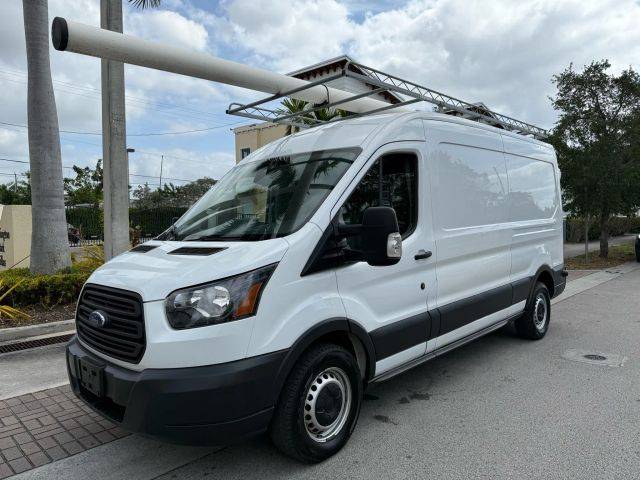 2018 Ford Transit Van  RWD photo