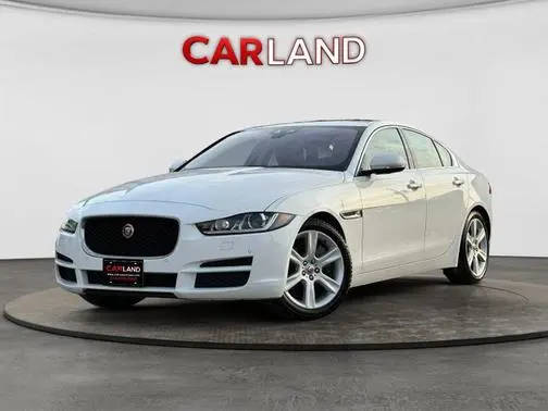 2018 Jaguar XE 25t Prestige RWD photo
