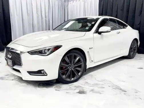 2018 Infiniti Q60 RED SPORT 400 AWD photo