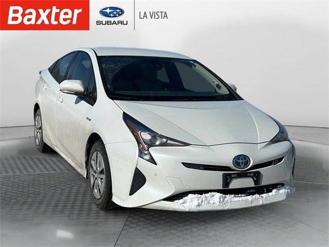 2018 Toyota Prius Three FWD photo