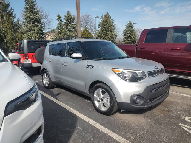 2018 Kia Soul Base FWD photo