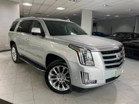 2018 Cadillac Escalade Luxury 4WD photo