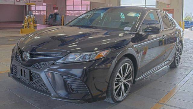 2018 Toyota Camry SE FWD photo