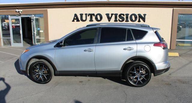 2018 Toyota RAV4 SE FWD photo