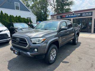 2018 Toyota Tacoma SR5 4WD photo