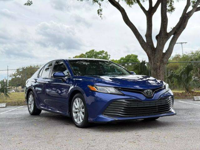 2018 Toyota Camry LE FWD photo