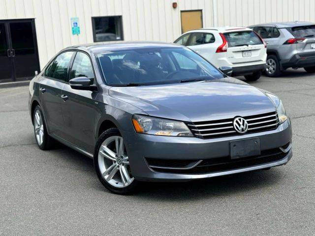 2015 Volkswagen Passat 1.8T Wolfsburg Ed FWD photo