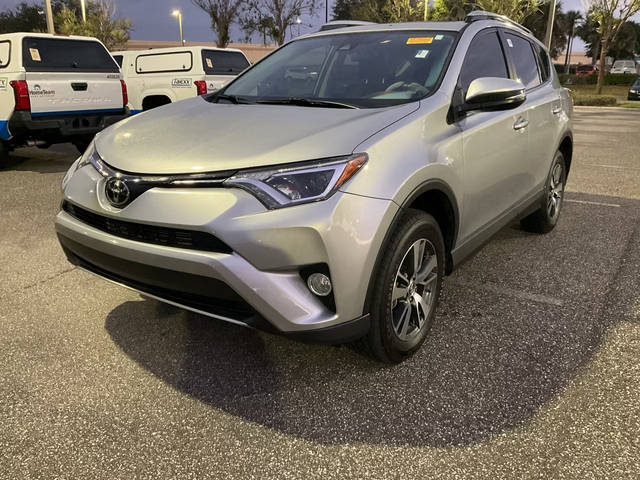 2018 Toyota RAV4 XLE FWD photo