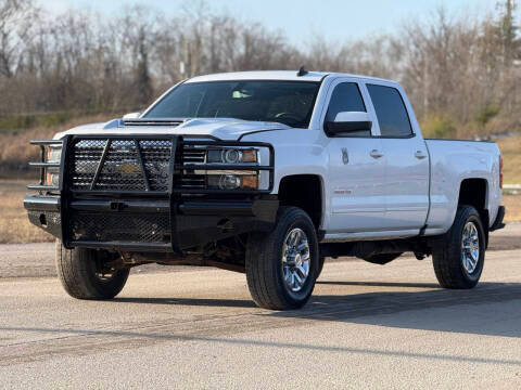 2017 Chevrolet Silverado 2500HD LT 4WD photo