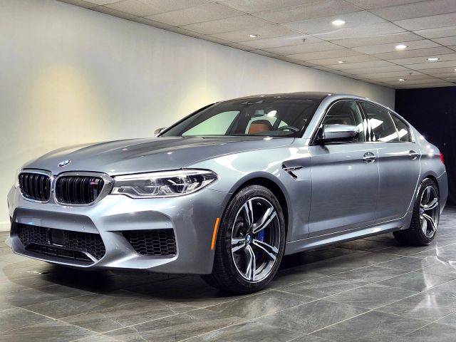 2018 BMW M5  AWD photo