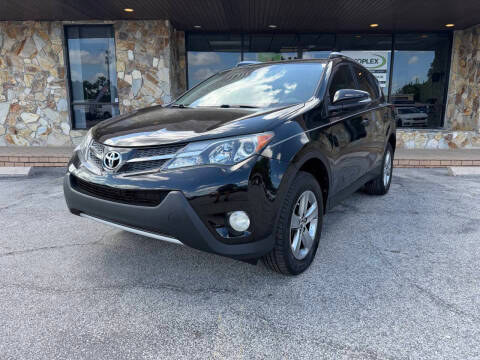 2015 Toyota RAV4 XLE FWD photo